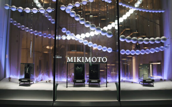MIKIMOTO Ginza Holiday Window Display 2022(3)