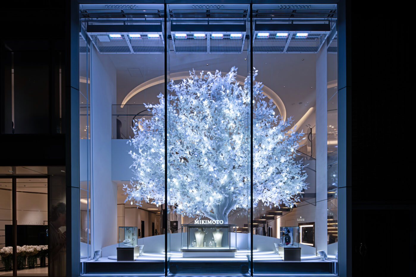 MIKIMOTO Ginza Holiday Window Display 2023(7)