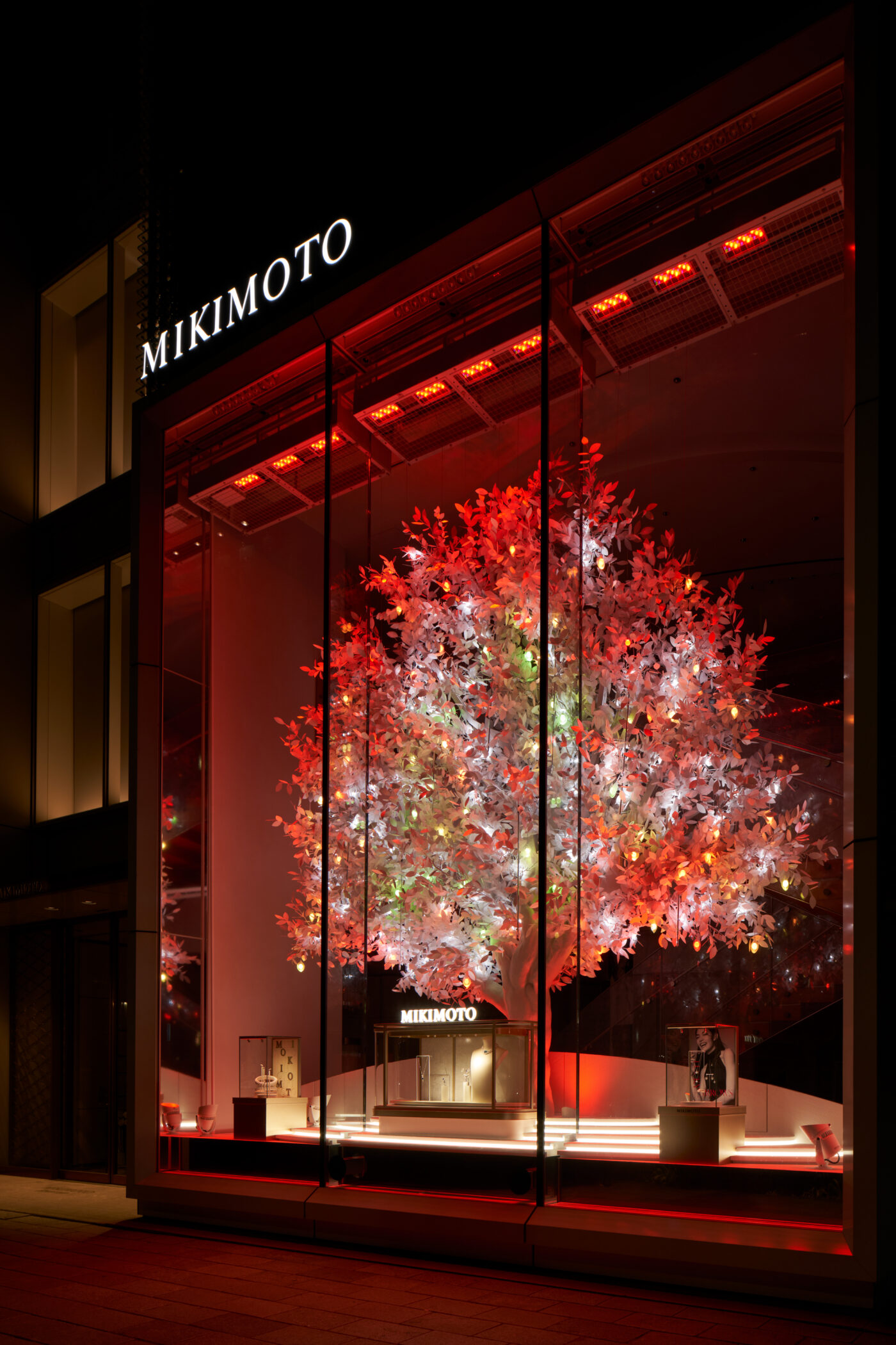 MIKIMOTO Ginza Holiday Window Display 2023(15)